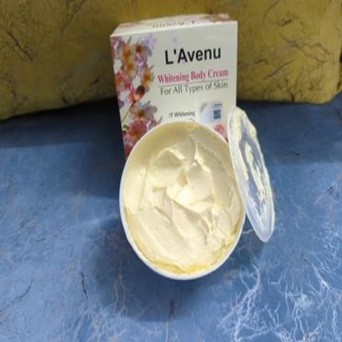 L 'Avenu Body Whitening Cream