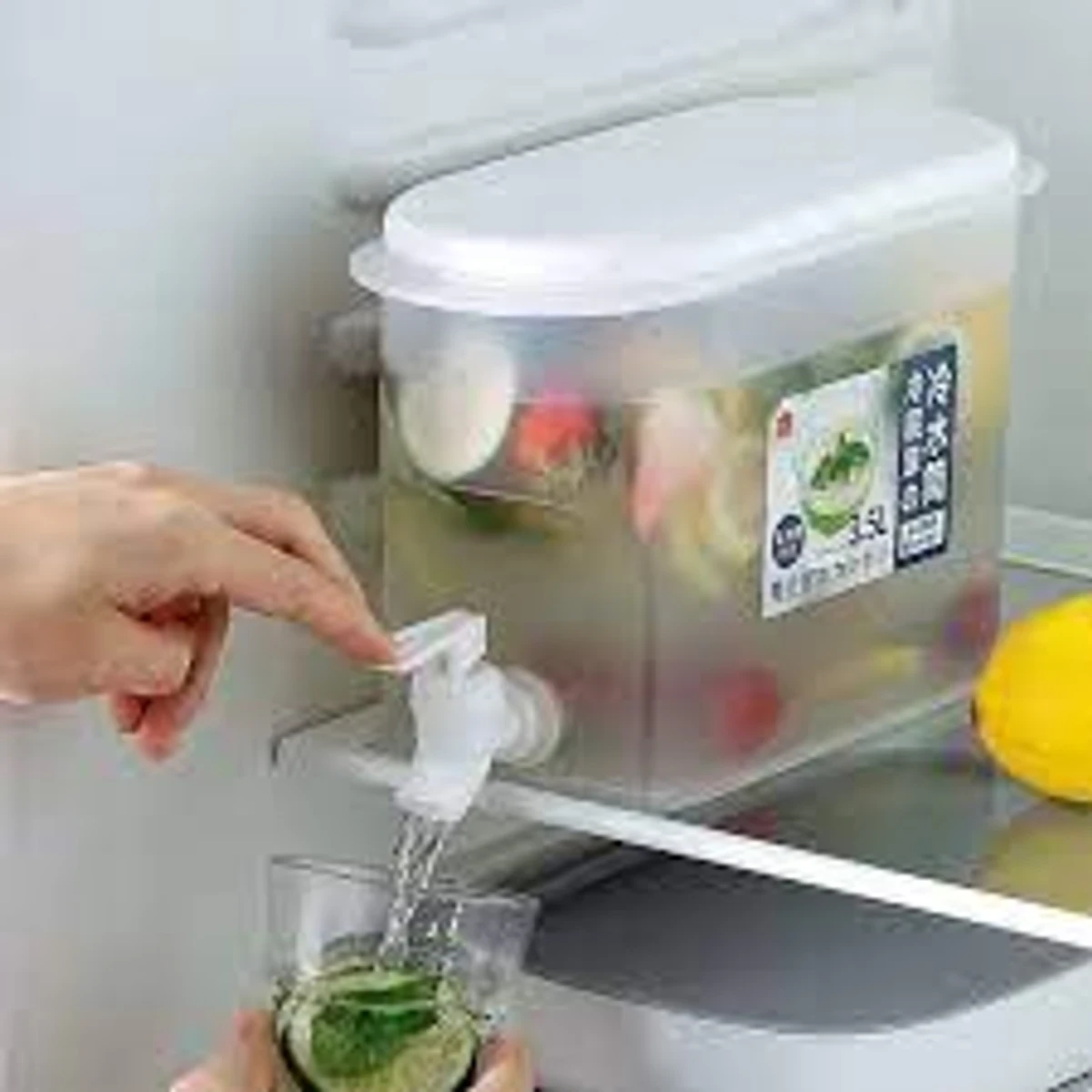 Drink Dispenser for Fridge, Plastic Water Jug Fruit Teapot Lemonade Bucket Drink Container for Fridge, 3.5L/1 Gallon